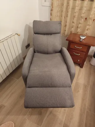 Sillón reclinable individual gris