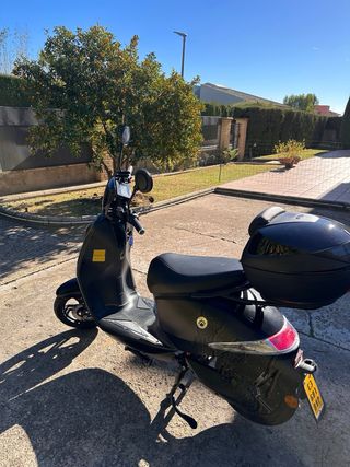 Moto Eléctrica Negra