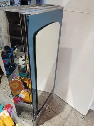 Armario de metal y cristal 87 de 36 largo.ancho20