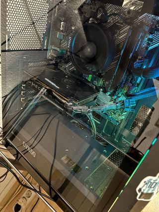 PC Gaming Ryzen 5 + RX 6500 XT 16GB RAM SSD 1T