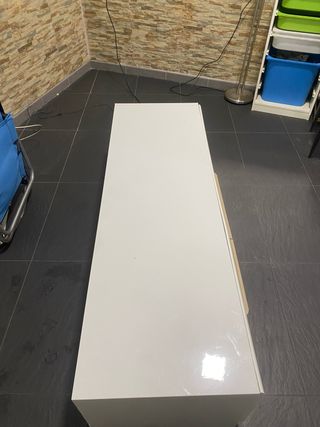 Mueble TV blanco y madera