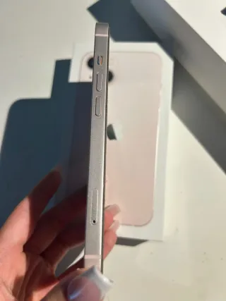 iPhone 13 y Apple Watch Series 4