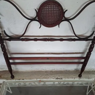 Cabecero Thonet madera y ratán