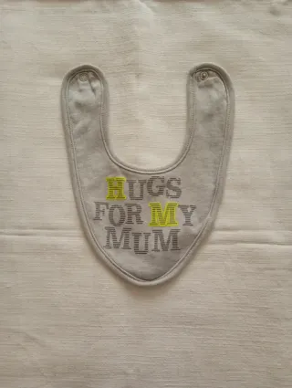 Bavaglino Prenatal Hugs for my Mum