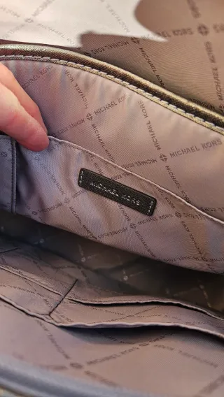 Bolso Michael Kors Tote con compartimento laptop