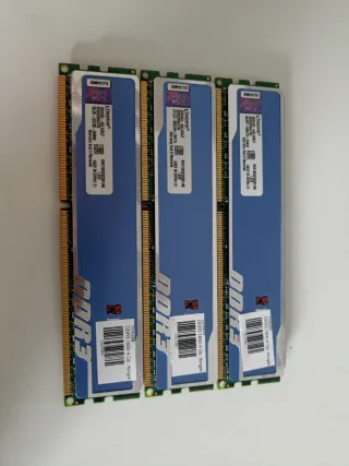 3 x Kingston DDR3 4GB RAM HYPER X BLUE