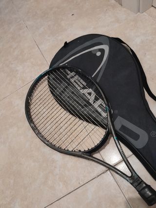 Raqueta de Tenis HEAD competition mid plus.