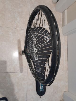 Raqueta de Tenis HEAD competition mid plus.