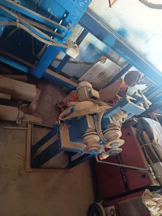 Curvadora de metal industrial