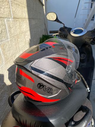 Moto Yamaha 50cc + 2 Cascos