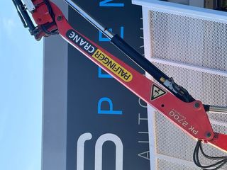 Nissan Cabstar NT400 2015 BASCULANTE + GRUA PALFINFGER