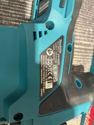 Sierra de calar inalámbrica Makita JV102DZ