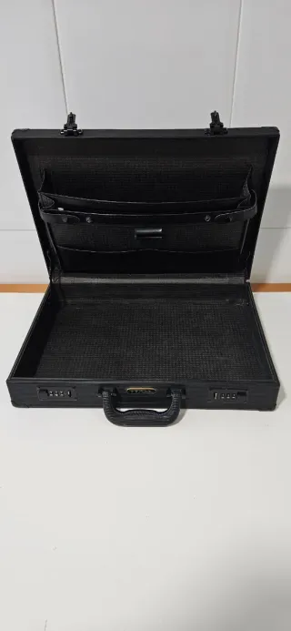 Maletínes vintage clasicos negros