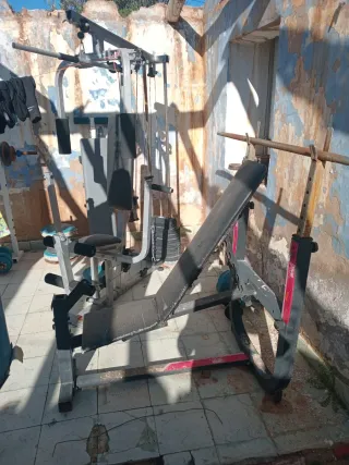 Máquina de gimnasio banco de pesas