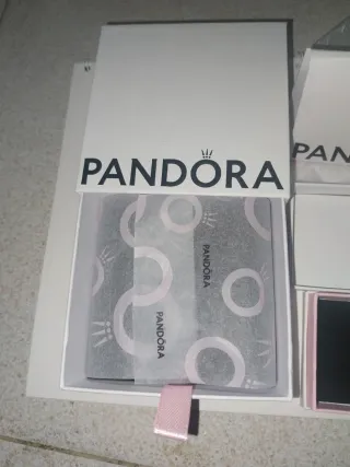 Cajas Pandora Rosa y Blancas