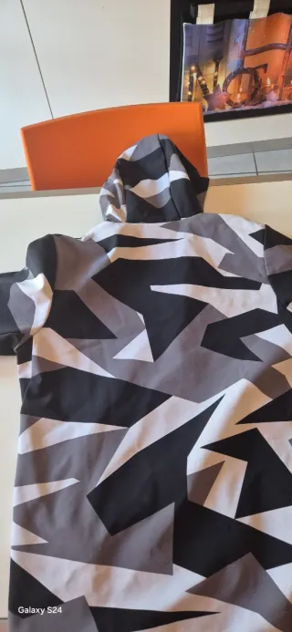 Giacca con cappuccio hydrogen