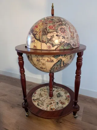 Botellero Globo Terráqueo y Cubitera