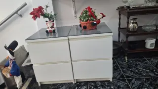 Mesitas de noche blancas con tapa gris