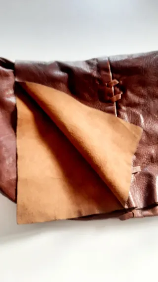 Bolso grande de piel marrón