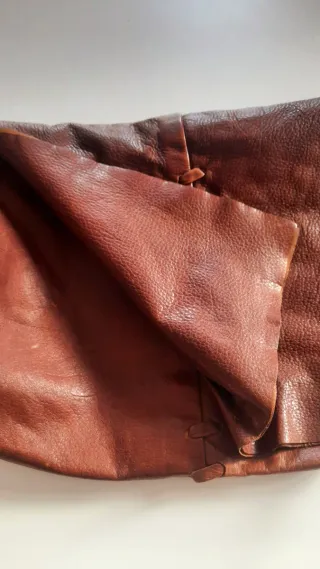 Bolso grande de piel marrón