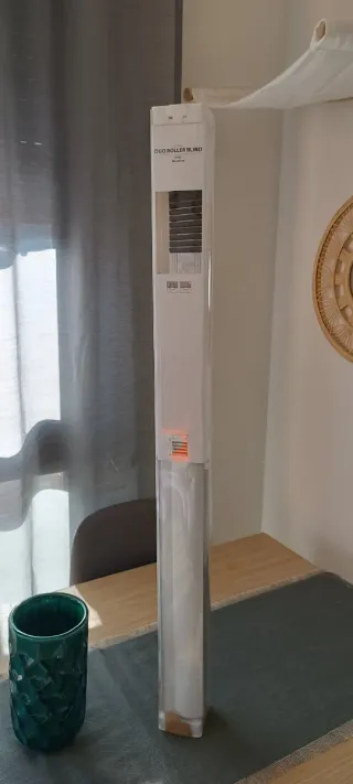 Estor enrollable gris para regular entrada luz