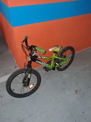 Bicicleta infantil verde