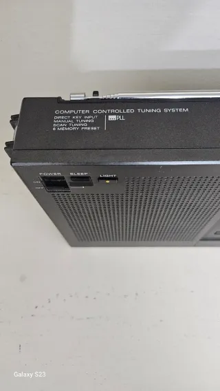 Radio Sony ICF-2001 FM/AM PLL