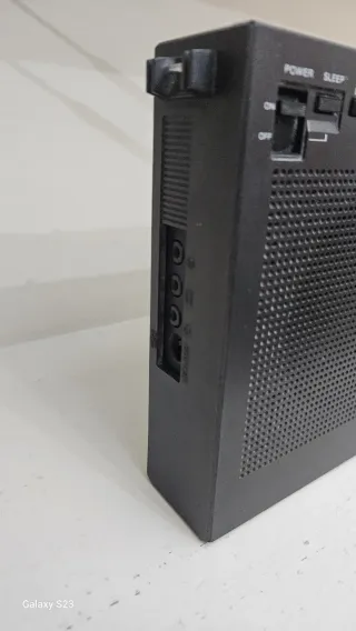 Radio Sony ICF-2001 FM/AM PLL