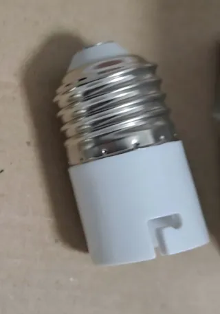 Adattatore Lampadina B22 a E27 (10 pezzi)