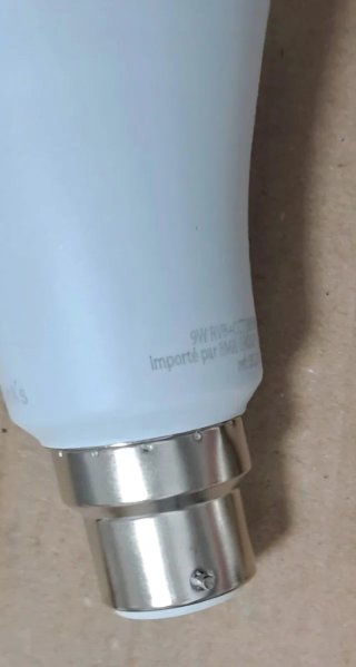 Adattatore Lampadina E27 a B22 (9 pezzi disponib.)