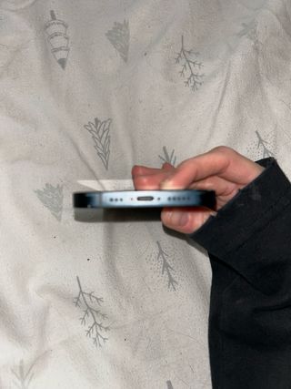 iPhone 13 Negro 128GB Para Piezas (leer descripc)