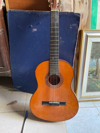Chitarra classica acustica