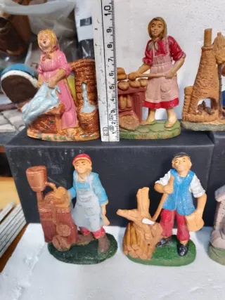 Pastori presepe, 6 euro cad.doppie mestieri