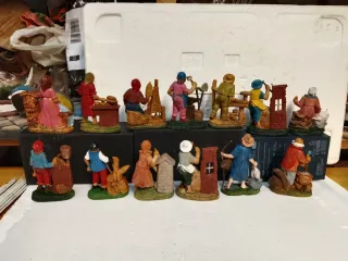Pastori presepe, 6 euro cad.doppie mestieri