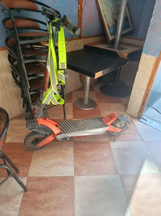 Patinete Cecotec V70