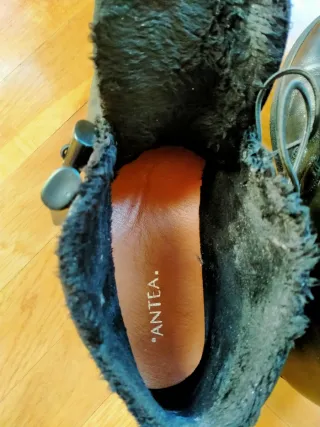 Botines negros mujer