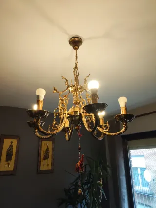 Lámpara de techo de bronce dorada