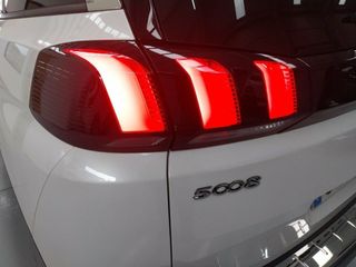 Peugeot 5008 GT-Line BlueHDi 96kW (130CV) S&S EAT8