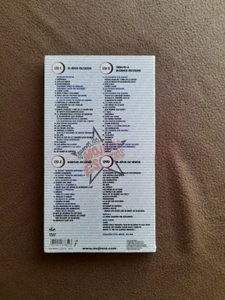 MOJINOS ESCOZIOS 3 CDS y 1 DVD. 10 Años Escozios.