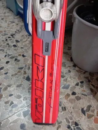 Esquís de Lujo Ttiva AC