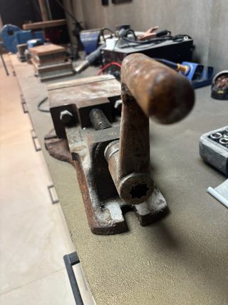 Tornillo de banco prensa