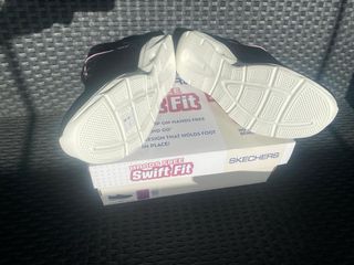 Skechers Swift Fit Mujer Talla 41 Negro