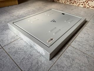 Puerta metálica homologada para cpm monofásica