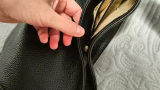 Bolso Guess Piel Negro Mujer