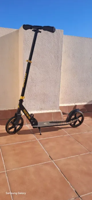 Patinete Apollo Phantom Pro Negro/Dorado