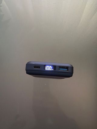 Batería externa magnética