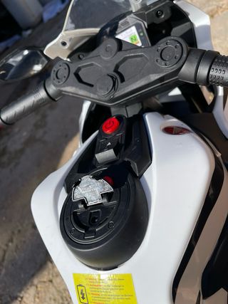 Moto a batería Honda CBR 1000RR niño