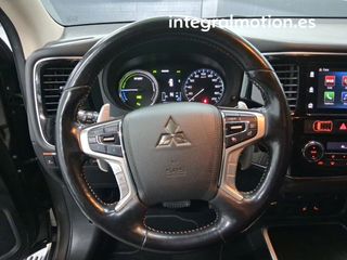 Mitsubishi Outlander 2.0 PHEV Kaiteki Auto 4WD