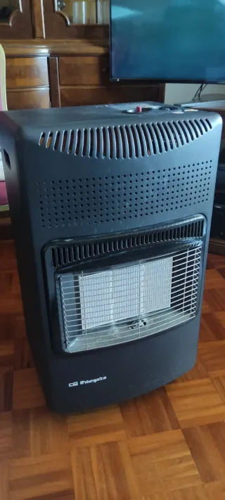 Estufa de gas Orbegozo negra