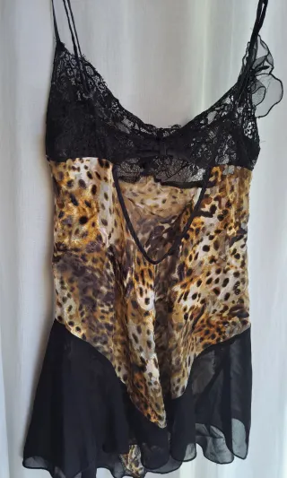 PICARDIAS SHIRLEY OF HOLLYWOOD T-M SEDA